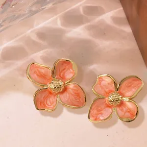 Orecchini a fiore a quattro petali smaltati vintage francese, gioielli floreali dorati.