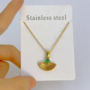 Collier pendentif éventail en pierre verte en acier inoxydable pour femmes, bijoux mode.