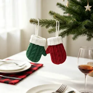 Weihnachten Strick Mini Handschuh Besteckset für festliche Tischdekoration und Weihnachtsdeko.