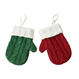 Weihnachten Mini Strickhandschuh Bestecktasche Set, festliche Tischdeko und Geschirretui.