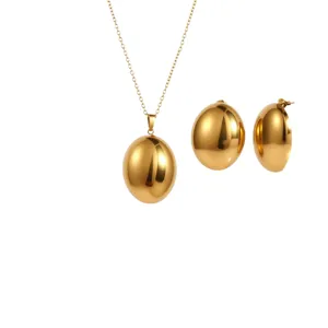Set collana con ciondolo ovale placcato oro e orecchini moda gioielli donna eleganti