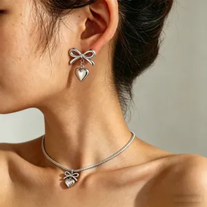 Parure de Bijoux Collier Boucles d'Oreilles Cœur Nœud en Acier Inoxydable Plaqué Or Argent Chaîne de Clavicule Pendentif Pour Femmes Mode Cadeau