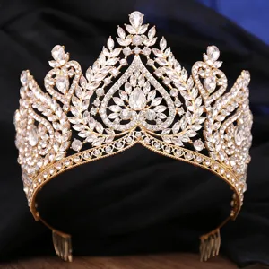 Gorgeous gold crystal bridal tiara, baroque rhinestone hair crown for wedding party dress.