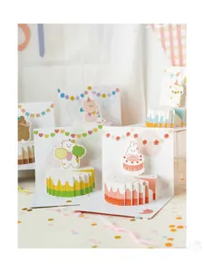 Tarjetas de felicitación de cumpleaños 3D creativas con bonitos diseños de pasteles infantiles.