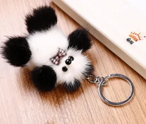 Llavero de pelo de panda negro y blanco lindo detalle de dije para bolso de visón.