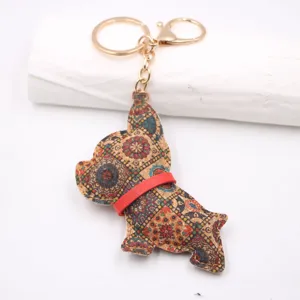 Süßer Bulldoggen Schlüsselanhänger mit ethnischem Blumenmuster und rotem Halsband, Tasche.