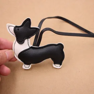 Χαριτωμένο δερμάτινο μπρελόκ τσάντας Corgi, ασπρόμαυρο κουτάβι αξεσουάρ με λουράκι.