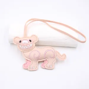 Ciondolo per borsa a forma di tigre in pelle rosa cartone animato ricamato auto