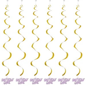Decoraciones colgantes en espiral de PVC dorado con colgantes de fiesta de cumpleaños.