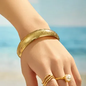 Light Luxury Palace Style Stainless Steel 18K Gold Plated Frosted Pattern Wide Bangle Bracelet For Women Vintage Retro Open Cuff Bangle Jewelry Gift