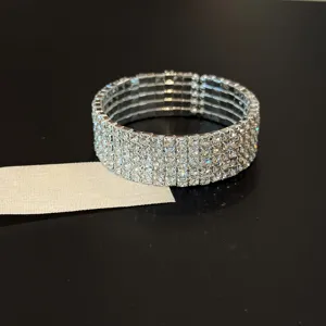 Bracelet multicouche en strass argenté jonc en cristal scintillant bijoux de luxe