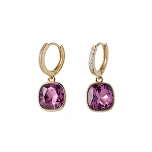 Elegante lila Ohrringe mit quadratischem Kristall und Zirkonia Besatz für Damen stilvoller Schmuck.