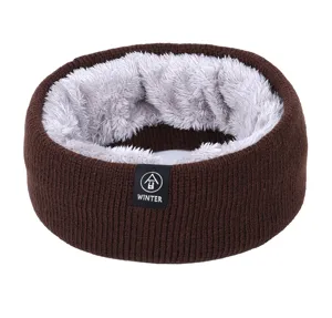 Brauner Winter Strick Halswärmer mit Plüschfutter, warmer Outdoor Schal für Damen.