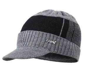 Casquette de baseball en tricot chaud d'hiver avec doublure polaire, visière grise et noire.
