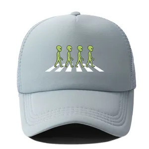 Alien print mesh honkbalpet, ademend schuim voorpaneel, trendy casual zomerpet.
