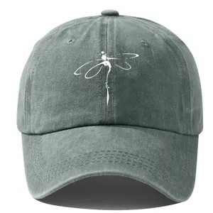 Berretto da baseball vintage lavato con elegante stampa di libellula bianca per protezione.