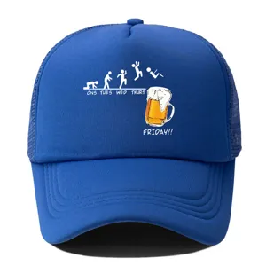 Blauwe truckerpet met grappige bierprint, ademende mesh achterkant en comfortabele voorkant.