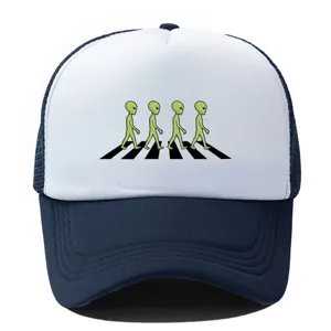 Zomer ademende mesh honkbalpet met grappige alien print, comfortabele truckerpet voor heren.