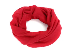 Roter Strick Schlauchschal Detail, warmer Halsschutz für Radfahren und Outdoor im Winter.