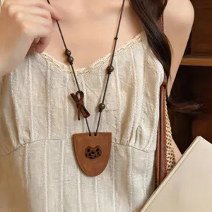 Maillards braune Leder Bär Brille Clip Anhänger Halskette süße coole Stil Schlüsselbeinkette Schmuck