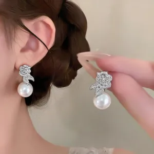 Collier Gland De Zirconia Fleur De Camélia Chaîne Clavicule En Cuivre Boucles d'Oreilles Perles Artificielles Bijoux Pour Femmes