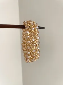Brazalete de cuentas de cristal vintage, malla de alambre dorada joyería estética.