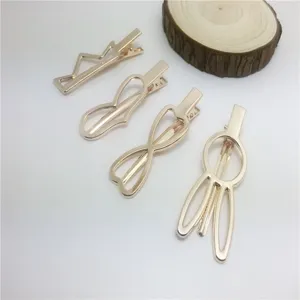 Goldene Metall Krokodil Haarklammern Set mit süßen Formen wie Krone Herz und Hasenohren Stil