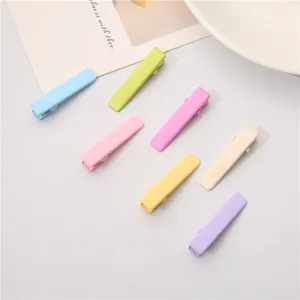 Pinzas de pelo de metal coloridas lindas pinzas de pico de pato para el peinado de niños.