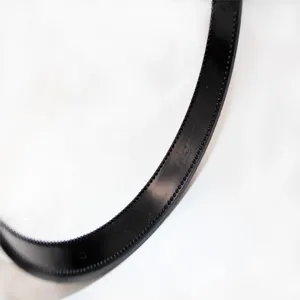Black plastic tooth headband detail shot, anti-slip step hair hoop for daily styling and DIY.