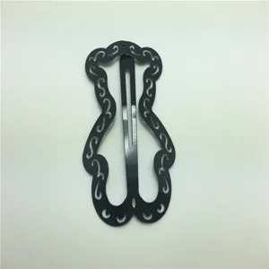 Fermaglio per capelli in metallo nero a forma di orso, design traforato, accessorio carino.