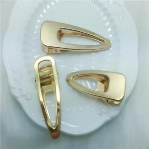 7cm electroplated gold duckbill hair clip, hollow metal DIY hair accessories detail view.
