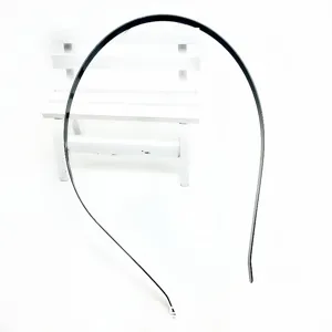 Diadema de metal fino negro galvanizado accesorio para el cabello detalle