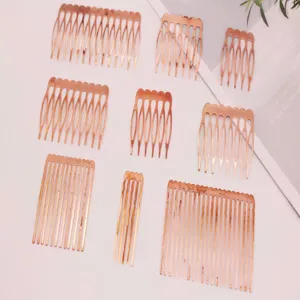 Lot de peignes à cheveux métalliques or rose, pinces insertion vagues accessoires coiffure DIY.