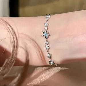 Elegante Brazalete de Cadena de Cobre con Destello de Estrella y Flor Lujo Delicado Strass Incrustado Pulsera Elegante Versátil Joyería Regalo para Mujeres