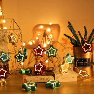 Catena luminosa LED stella crepata, dettaglio di luci calde per decorazioni natalizie.