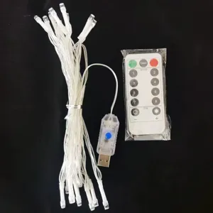 LED seira fototon me syndesi USB kai tilecheiristirio gia eortastiki kai parti diakosmisi.