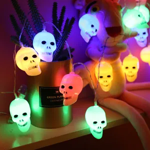 Guirnalda de luces LED de calavera de Halloween, luces decorativas de ojos de fantasma a pilas.