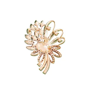 Broche de ramo de flores de oro rosa vista trasera elegante joya vintage accesorio