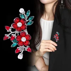 Elegante Koreaanse strass bloem broche legering parel plant corsage sieraden voor vrouwen