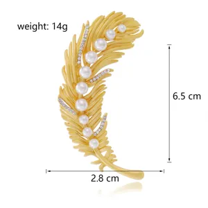 Elegante Perlen Feder Brosche fuer Damen und Herren, Gold Legierung Strass Anstecknadel.