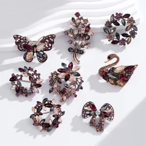 Luxury Vintage Alloy Rhinestone Brooch Pins For Women Flower Butterfly Swan Bowknot Leaf Design Retro Metal Brooches Jewelry