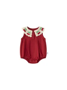 Barboteuse d'Été en Coton Sans Manches pour Bébés Filles Col Claudine en Dentelle Brodé Cerise Couleur Unie Rouge Body Combinaison pour Nourrissons Vêtements Quotidiens
