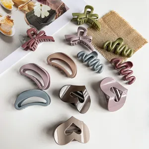 Minimalist PC Plastic Large Hair Claw Clip For Women Solid Color Heart Bowknot Wave Shaped Updo Hair Jaw Clip Matte Glossy Painted Elegant Headwear Styling Accessories
