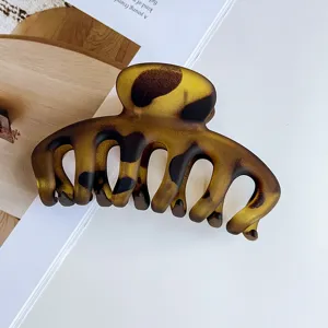 Matte leopard print hair claw clip stylish retro hair accessories for women thick hair styling