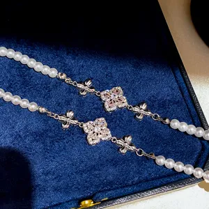 Pearl and colorful zircon flower bracelet, French vintage design, exquisite fashion jewelry.