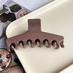 Braune Haarspange glänzende Silikon Haarkralle elegante tägliche Haarschmuck Accessoires