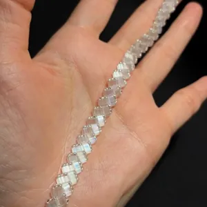 Elegant iridescent cube beaded bracelet, cold style chic wrist jewelry for women daily wear.