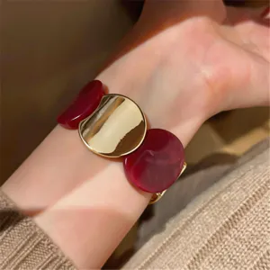 Red marble acrylic round elastic bracelet, stylish metal link fashion jewelry for women