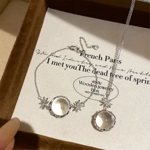Ensemble Bracelet Collier Boucles d'Oreilles Pendentif Boule de Verre Étoile Zirconia pour Femmes Bijoux de Main Mode Minimaliste en Cuivre