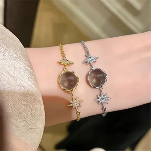 Élégant bracelet pendentif en verre rond étoile zircon, bijou de mode minimaliste et élégant.